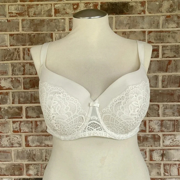 Auden White Battenberg Lace Plus Size Balconette Bra - Picture 1 of 12